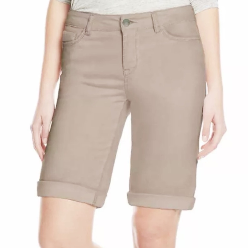 Buffalo David Bitton Samuella Mid Rise Bermuda Shorts Size 6 Solid Khaki Tan